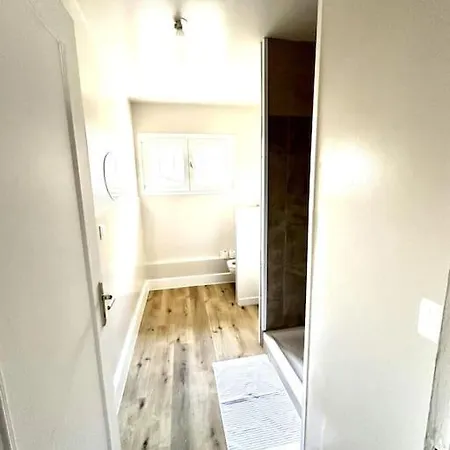 Cosy Centre Apartment