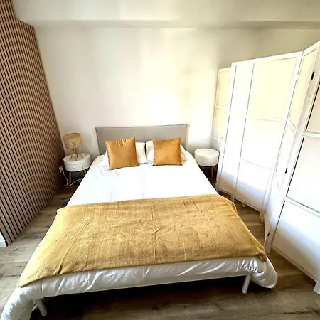 Cosy Centre Apartment