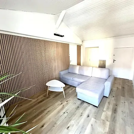 Cosy Centre Apartment Cusset